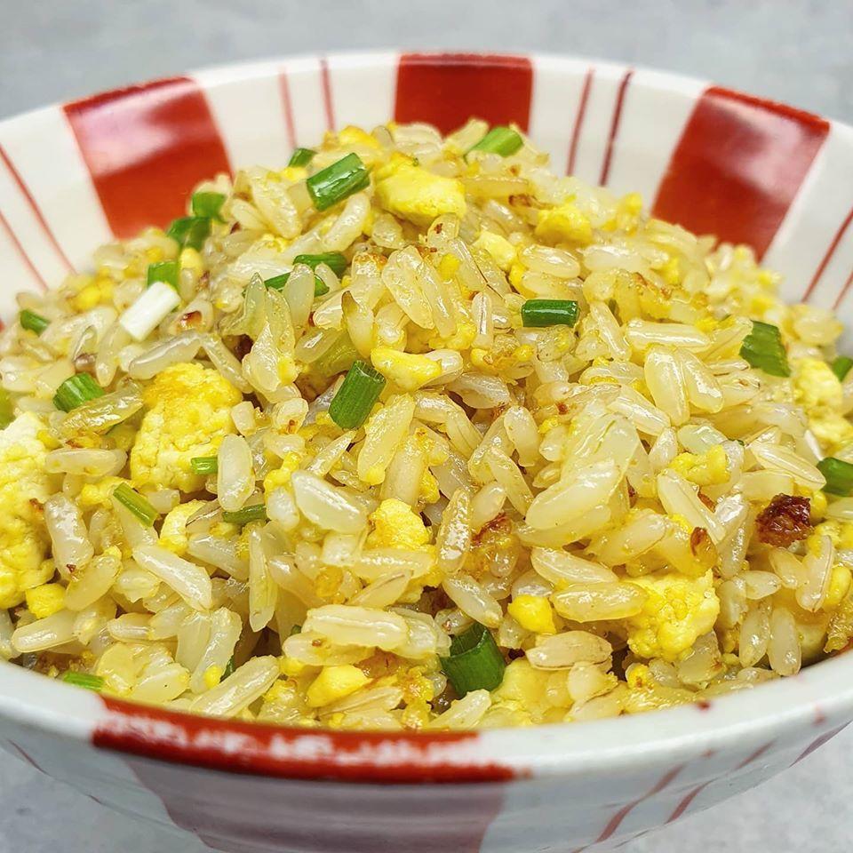 6-ingredient Golden Vegan Egg Fried Rice